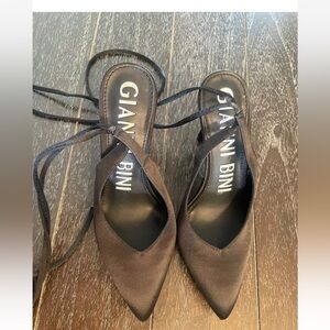 Gianni Bini Womens Black Pumps Satin Shinny, Lace Up Sz 6M Pointed Toe